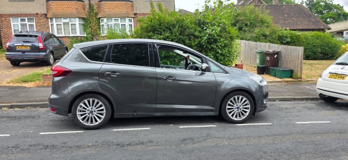 2025 Ford C-max