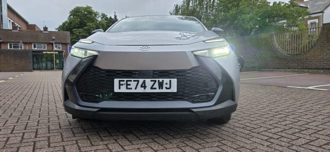 2025 Toyota C-hr