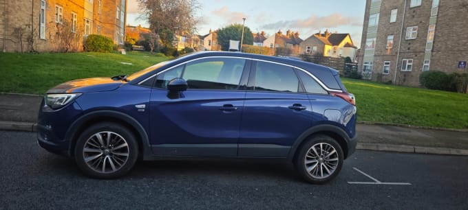 2025 Vauxhall Crossland X