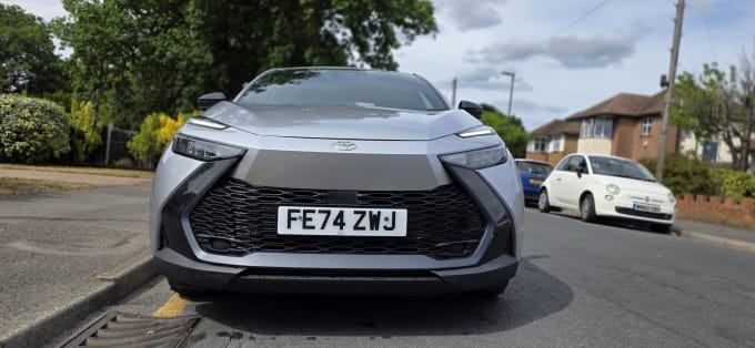 2025 Toyota C-hr