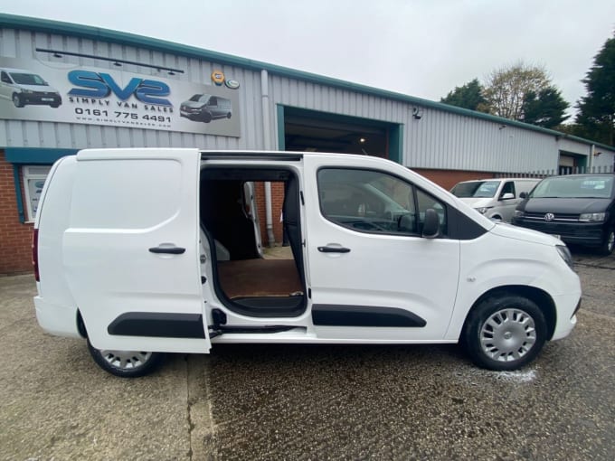 2025 Vauxhall Combo