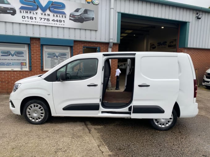 2025 Vauxhall Combo