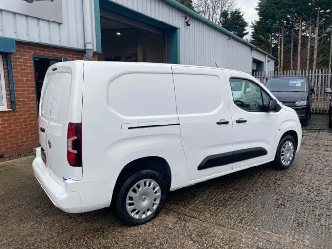 2025 Vauxhall Combo