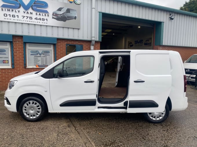 2025 Vauxhall Combo