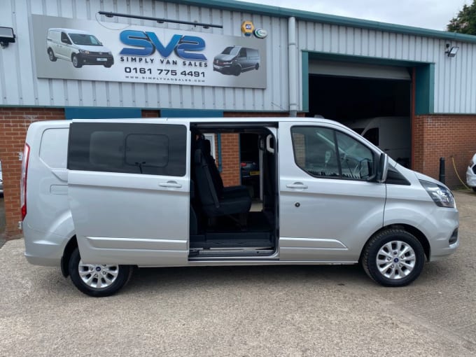2025 Ford Transit Custom