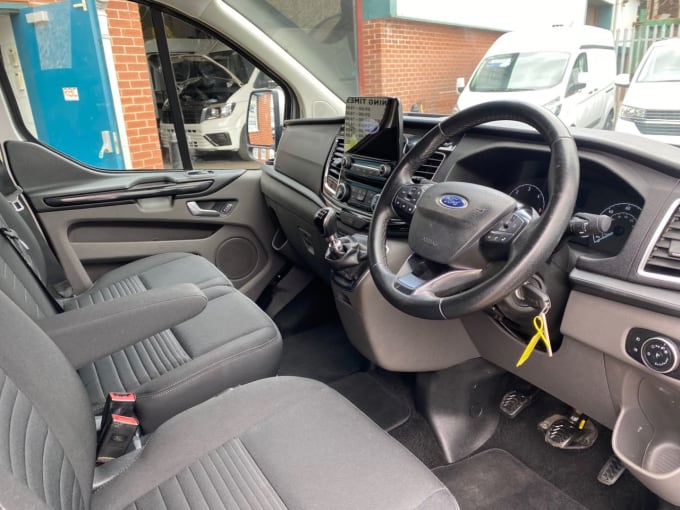 2025 Ford Transit Custom