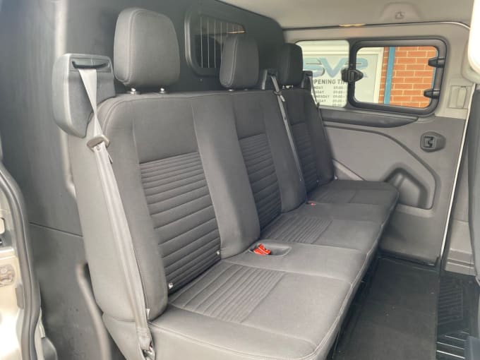 2025 Ford Transit Custom