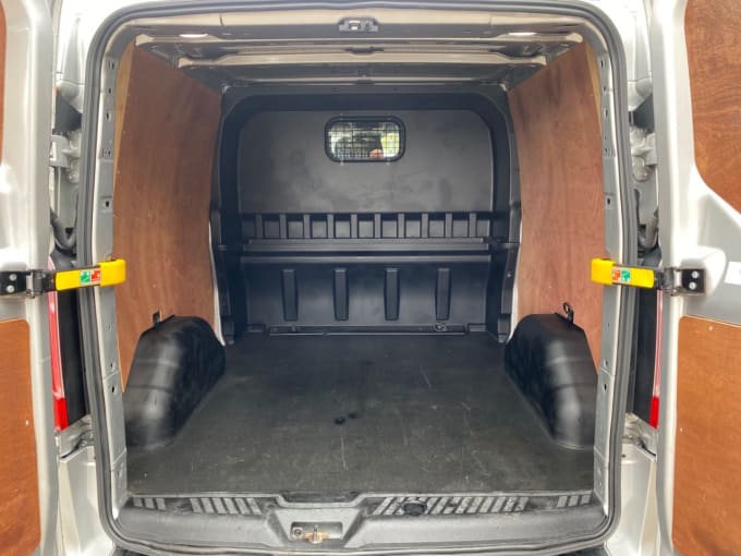 2025 Ford Transit Custom