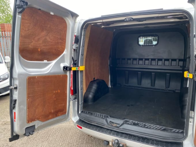 2025 Ford Transit Custom
