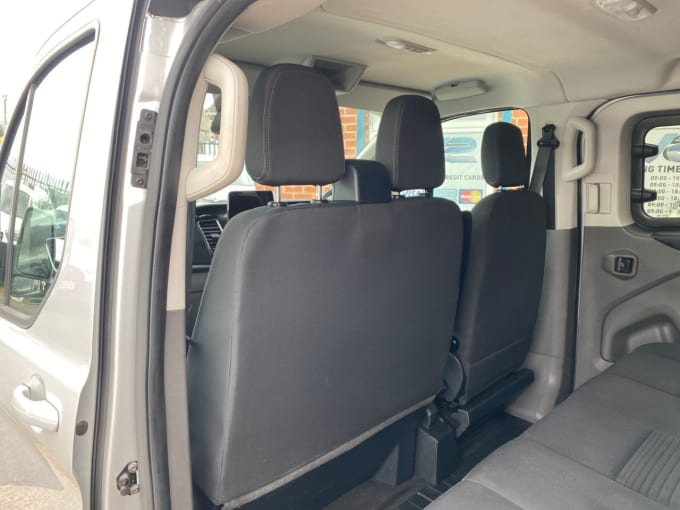 2025 Ford Transit Custom
