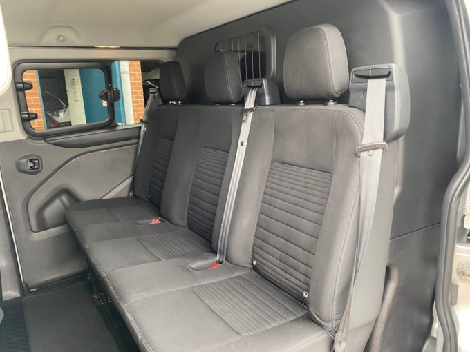 2025 Ford Transit Custom