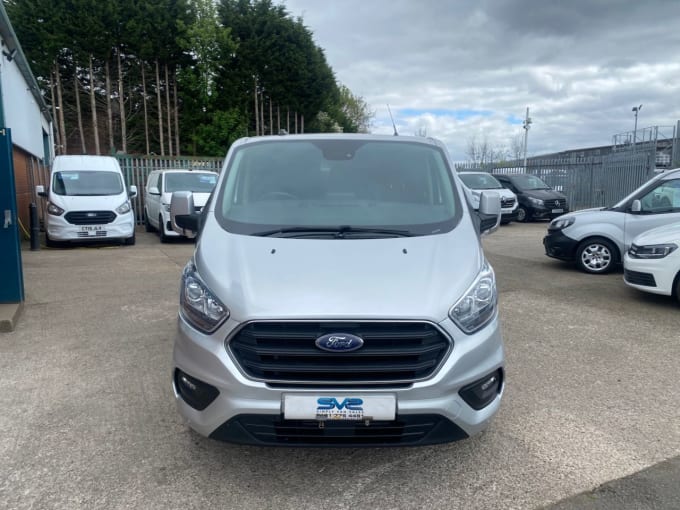 2025 Ford Transit Custom