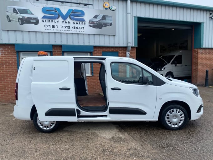 2025 Vauxhall Combo
