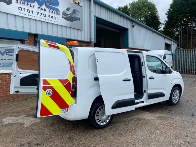 2025 Vauxhall Combo