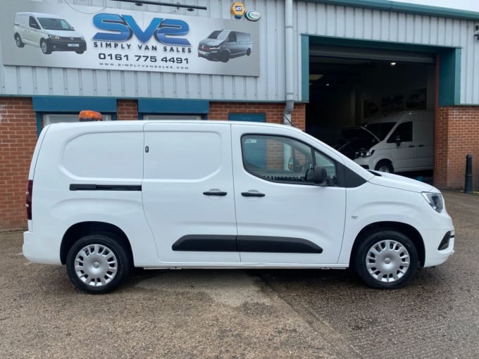 2025 Vauxhall Combo
