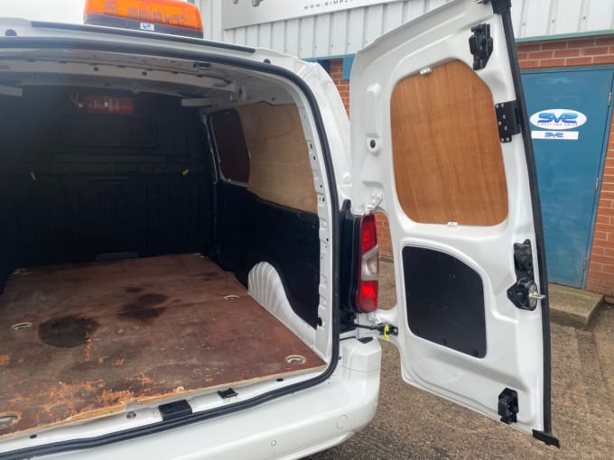 2025 Vauxhall Combo