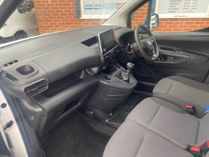 2025 Vauxhall Combo