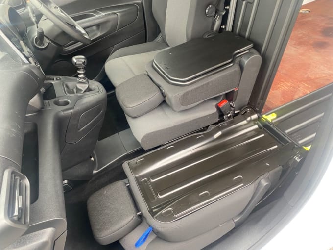 2025 Vauxhall Combo