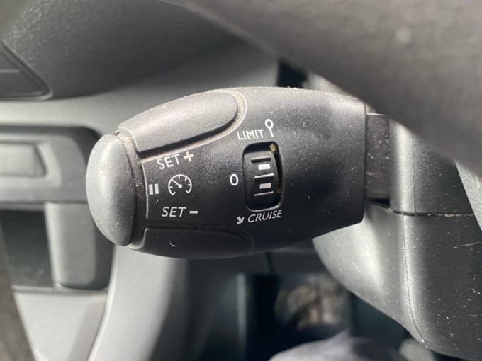 2025 Vauxhall Vivaro
