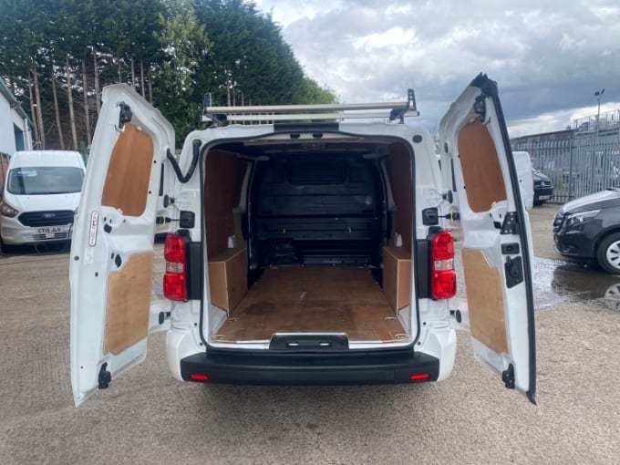 2025 Vauxhall Vivaro