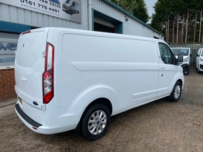 2025 Ford Transit Custom