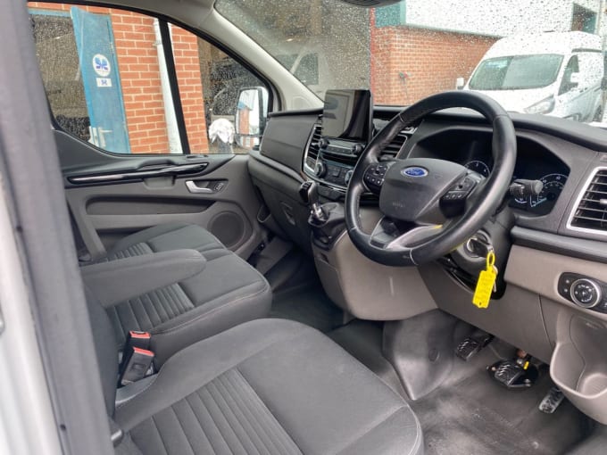 2025 Ford Transit Custom