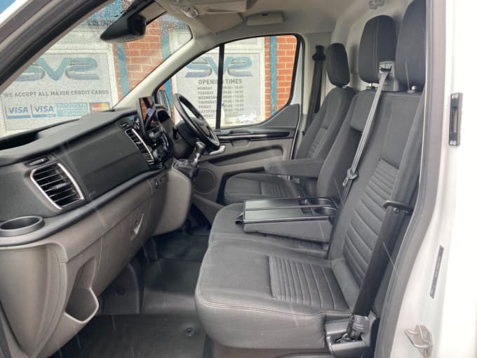 2025 Ford Transit Custom