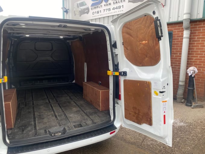 2025 Ford Transit Custom