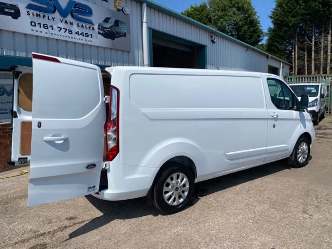 2025 Ford Transit Custom