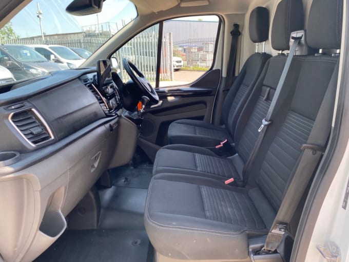 2025 Ford Transit Custom