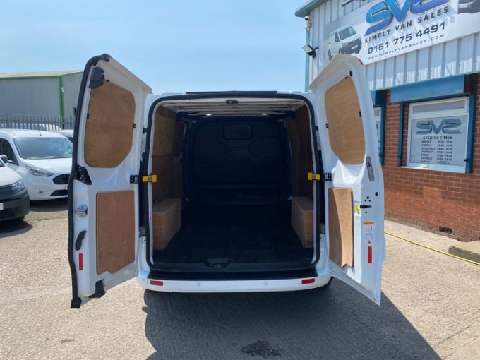 2025 Ford Transit Custom