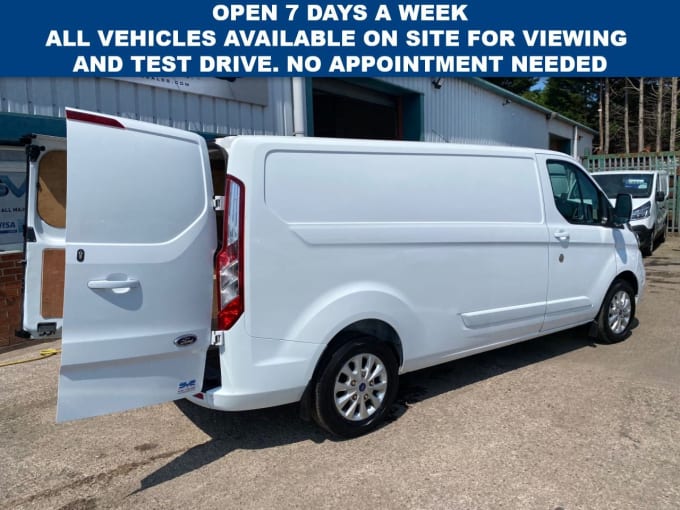 2025 Ford Transit Custom