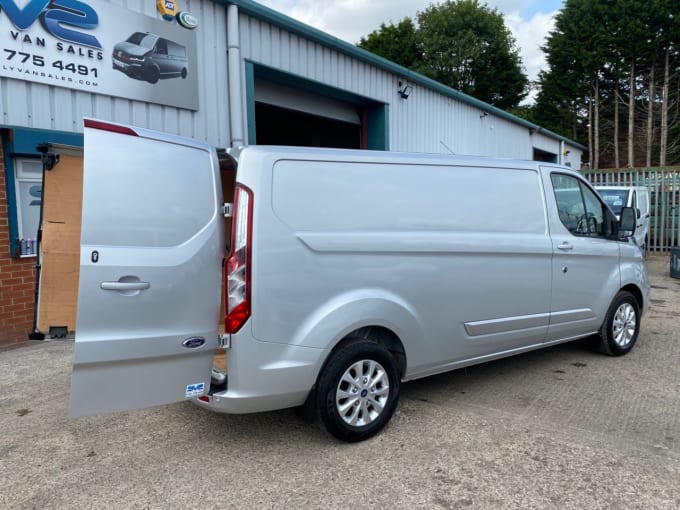 2025 Ford Transit Custom