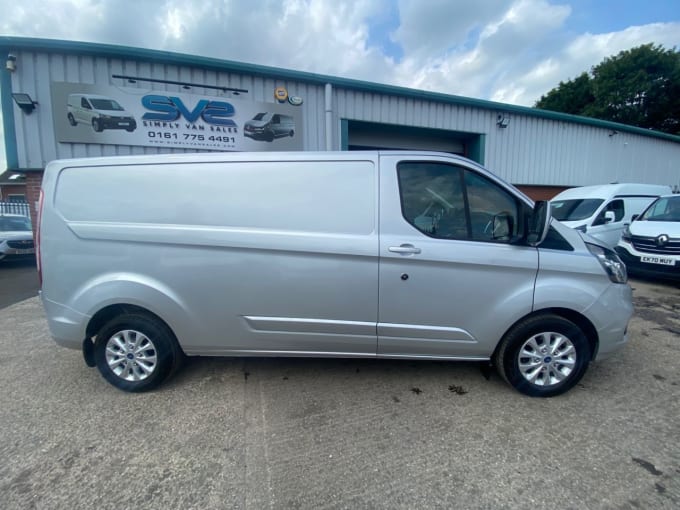 2025 Ford Transit Custom
