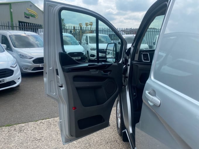 2025 Ford Transit Custom
