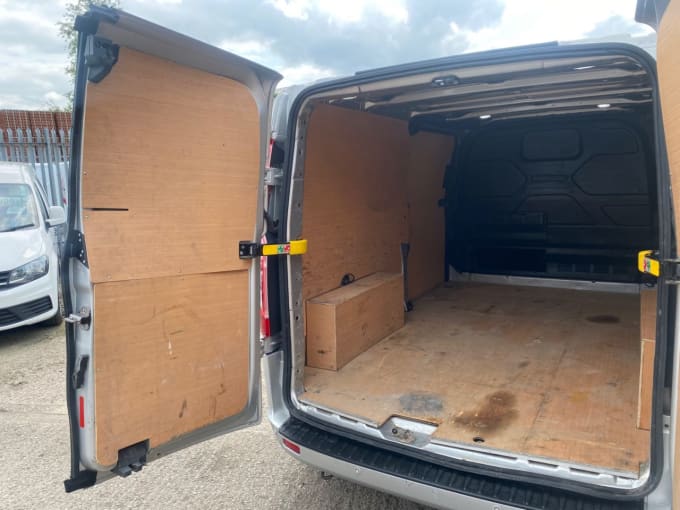 2025 Ford Transit Custom