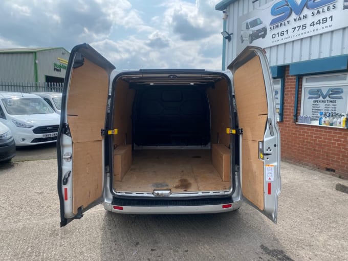 2025 Ford Transit Custom