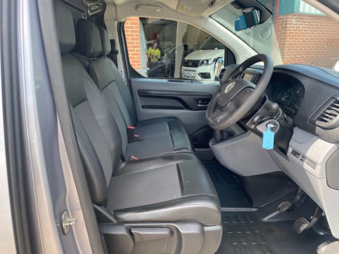 2025 Vauxhall Vivaro