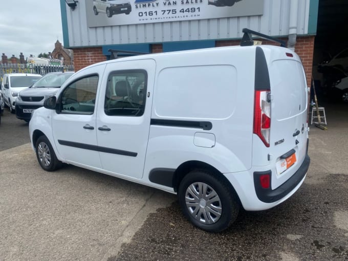 2025 Nissan Nv250