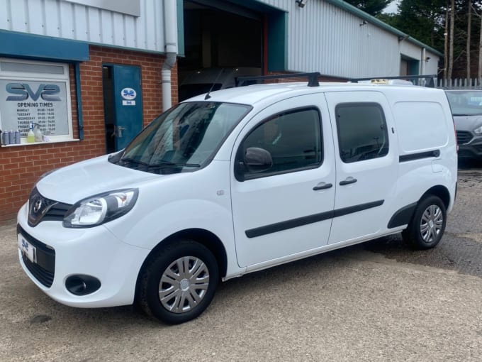 2025 Nissan Nv250