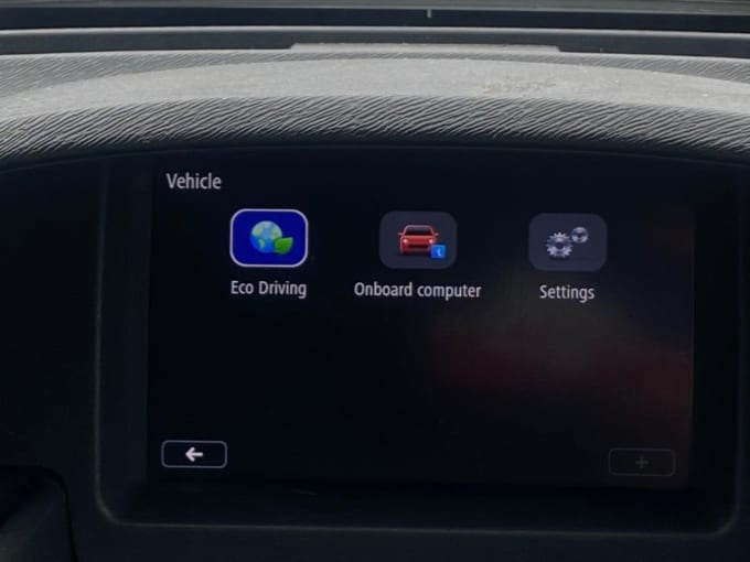 2025 Nissan Nv250