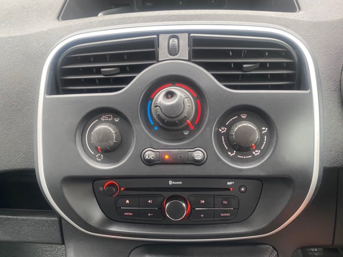 2025 Nissan Nv250