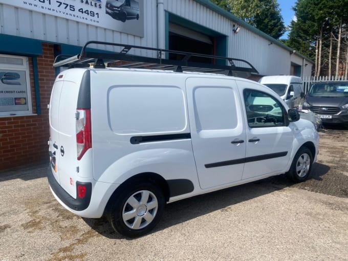 2025 Nissan Nv250