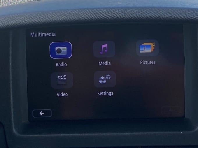 2025 Nissan Nv250