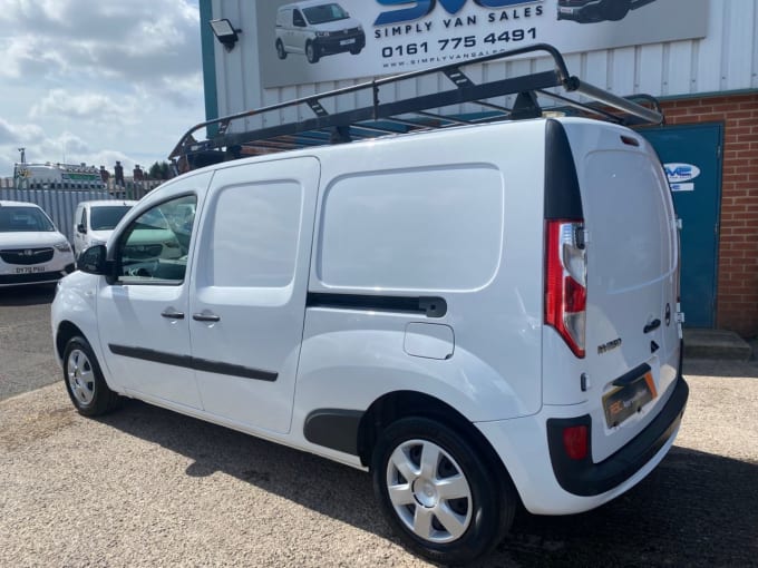2025 Nissan Nv250