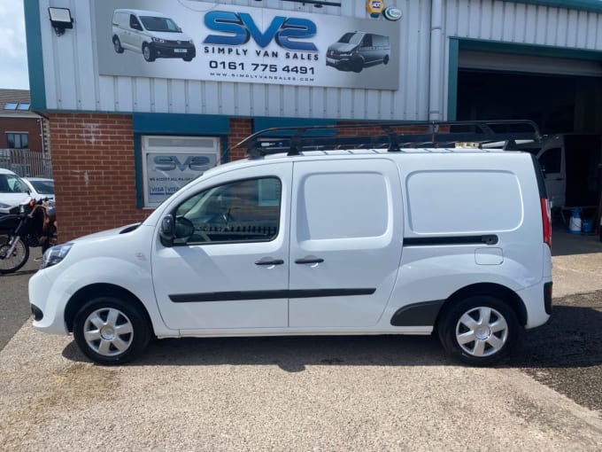 2025 Nissan Nv250