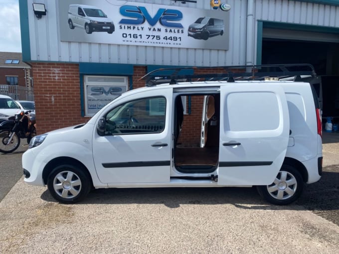 2025 Nissan Nv250