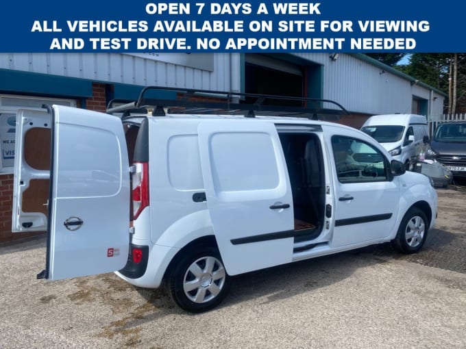 2025 Nissan Nv250