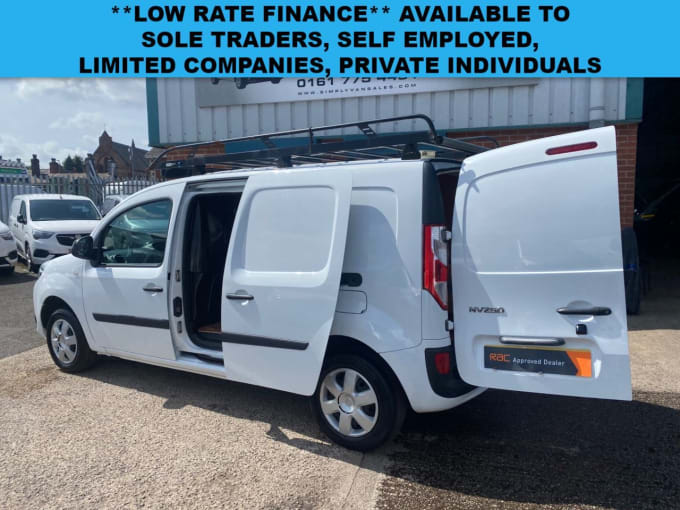 2025 Nissan Nv250