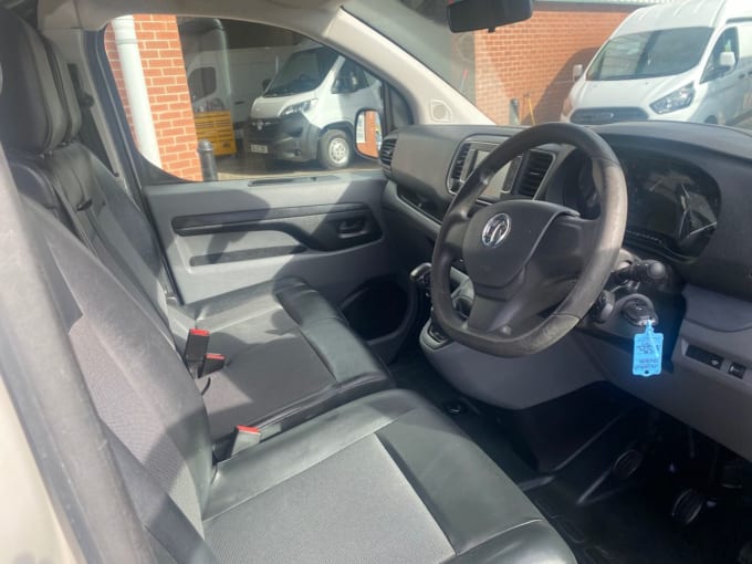 2025 Vauxhall Vivaro